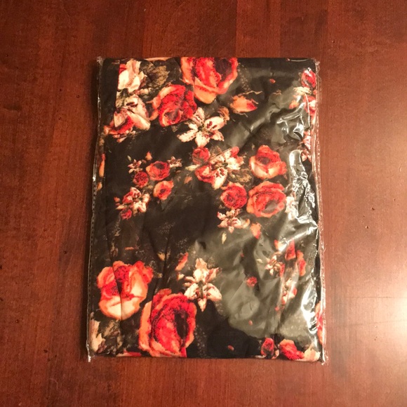 Buttery Soft Leggings NWT!! - Picture 2 of 6